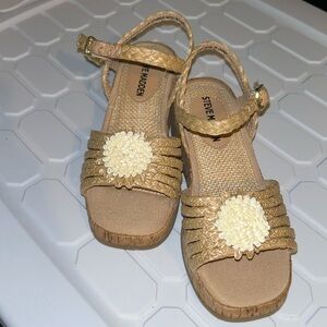 Steve Madden girls size 13 new without tags wedge heel 3 inches